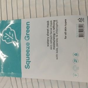 Squeeze Green Watery Face Mask